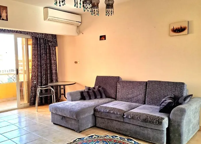 Elhambra Compound Hurghada